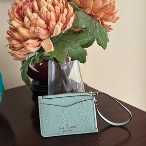 NWOT kate spade leila corner zip wristlet cardholder keychain